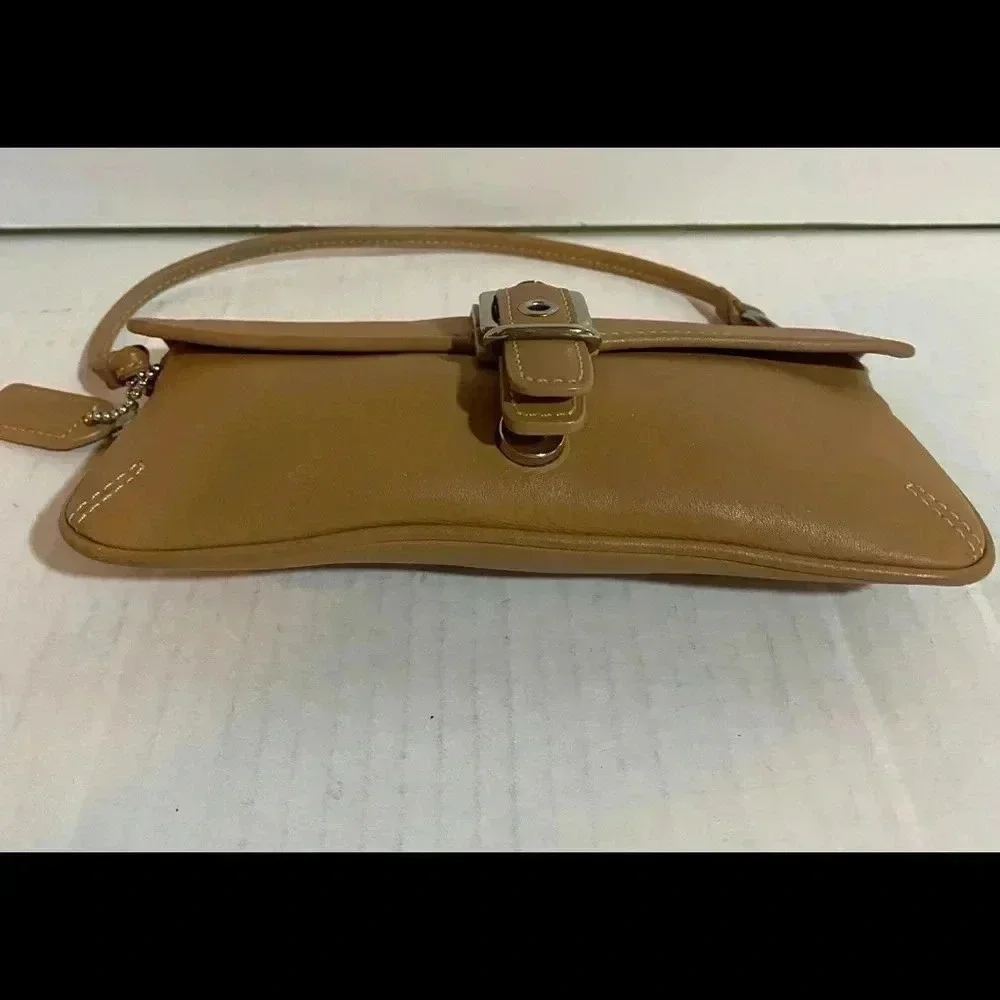 Coach vintage beige/ brown leather wristlet bag